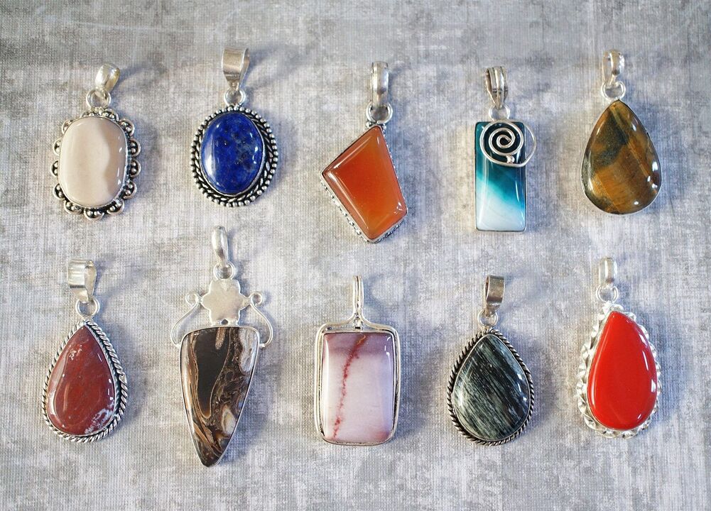 natural stones-charms for health